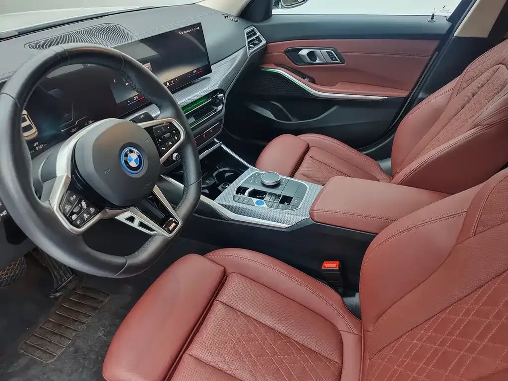 BMW i3 — фото 8