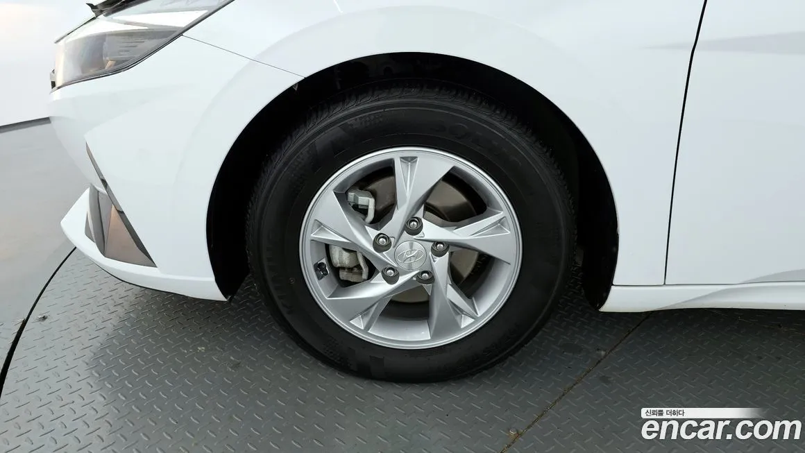 Hyundai AVANTE 2021 из KR, фото 5