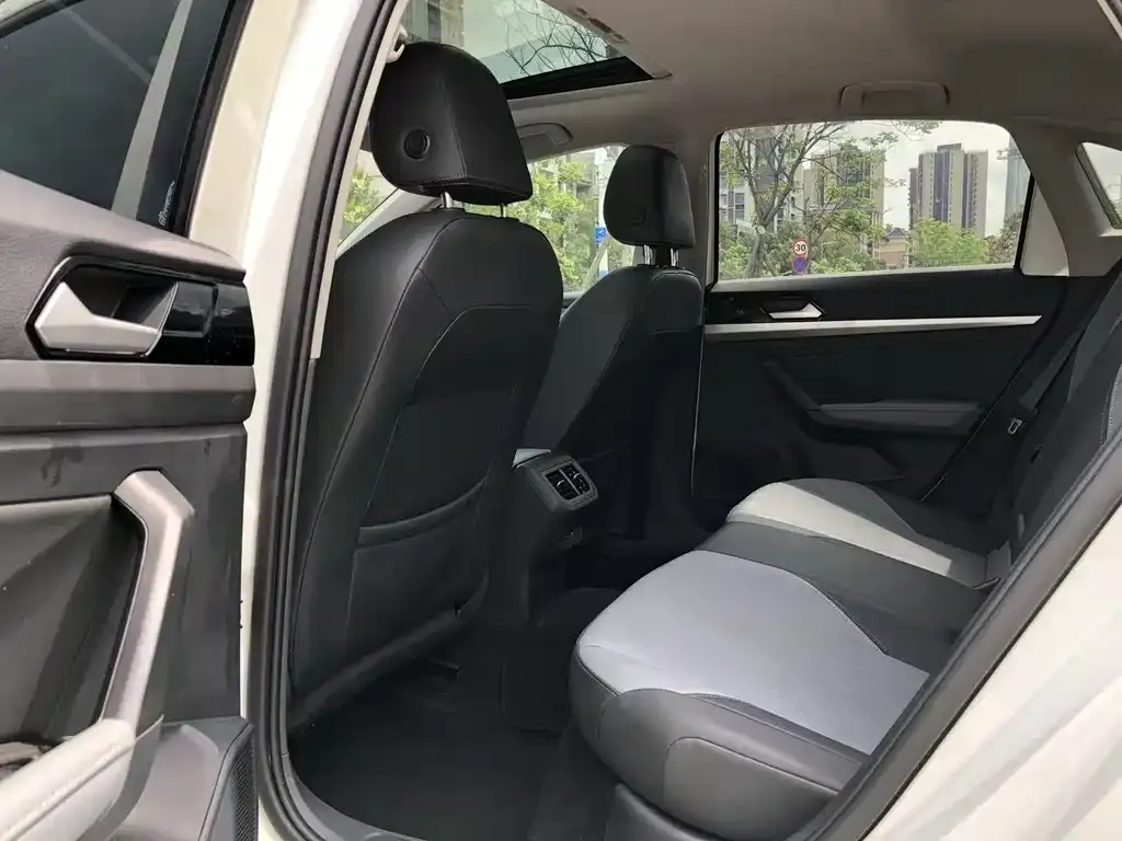 Volkswagen Lavida 2023 из CN, фото 7