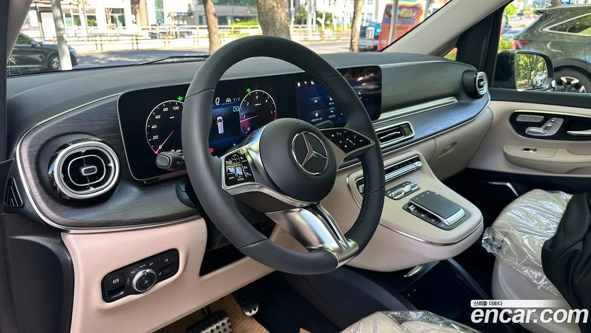 Mercedes-Benz V-Class 2025 из KR, фото 7