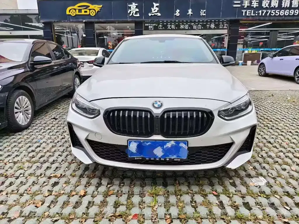BMW 1 Series 2021 из CN, фото 1