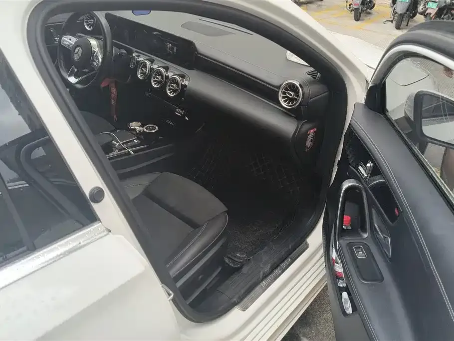 Mercedes-Benz A-Class 2021 из CN, фото 8