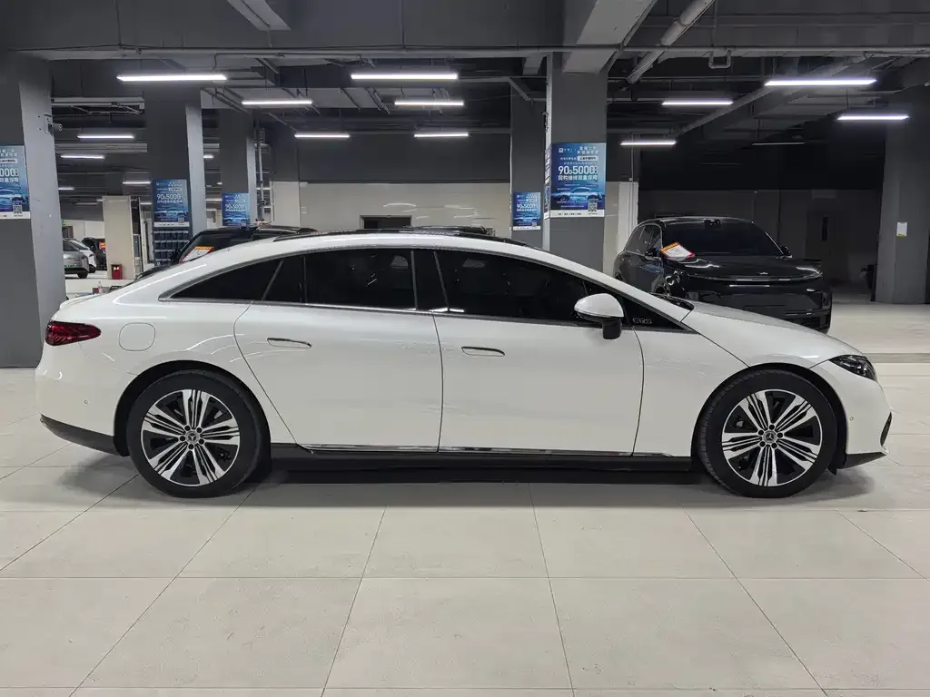 Mercedes-Benz EQS 2023 из CN, фото 8