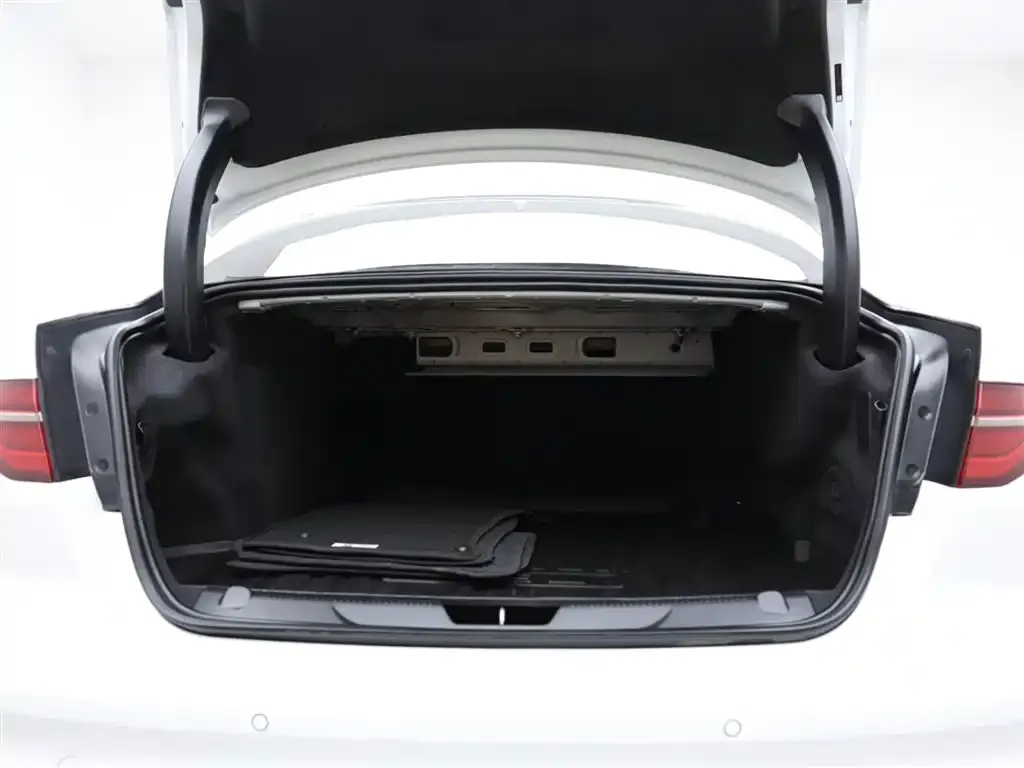 Jaguar XEL 2021 из CN, фото 6