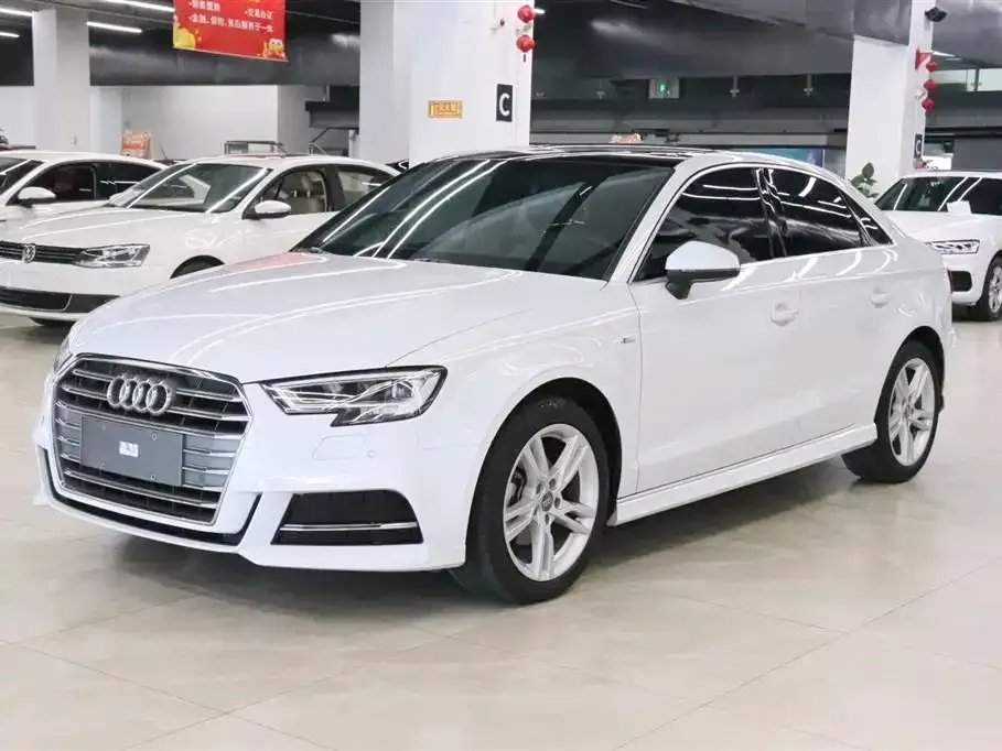 Audi A3 2021 из CN, фото 1