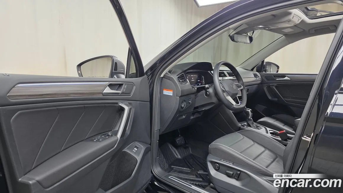 Volkswagen Tiguan — фото 10