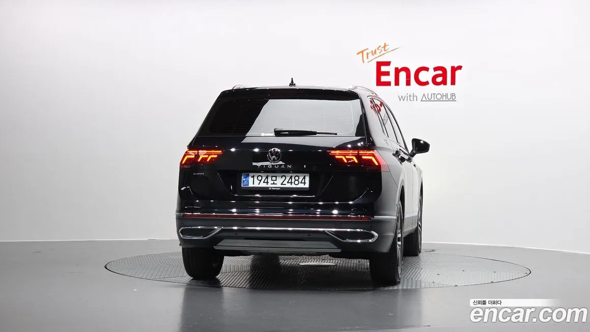 Volkswagen Tiguan — фото 4