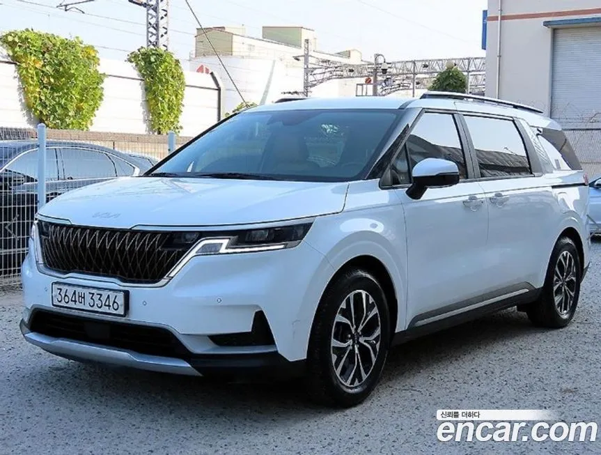 Kia Carnival 2023 из KR, фото 1