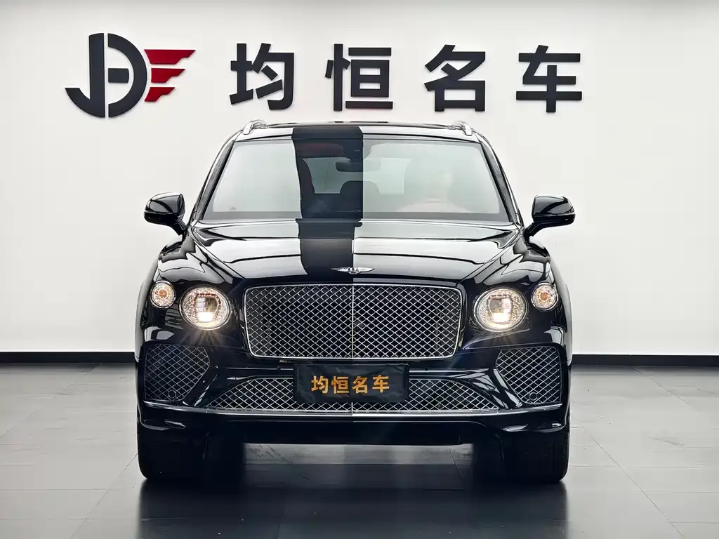 Bentley Bentayga 2021 из CN, фото 2