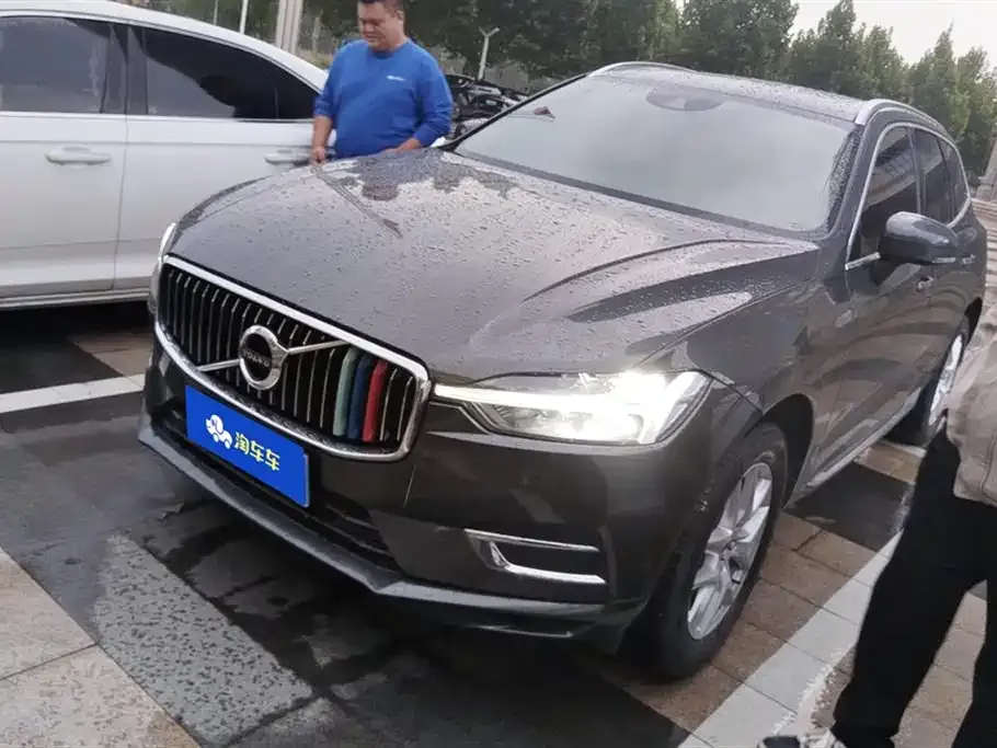 Volvo XC60 2021 из CN, фото 1