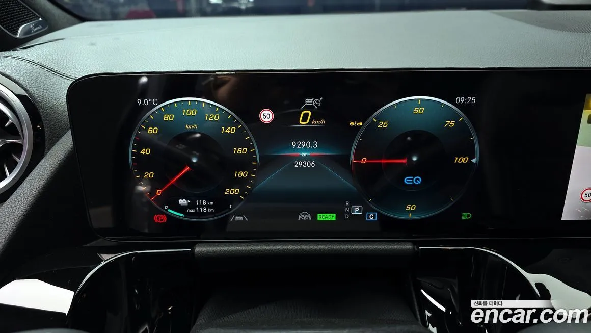 Mercedes-Benz EQA 2023 из KR, фото 8