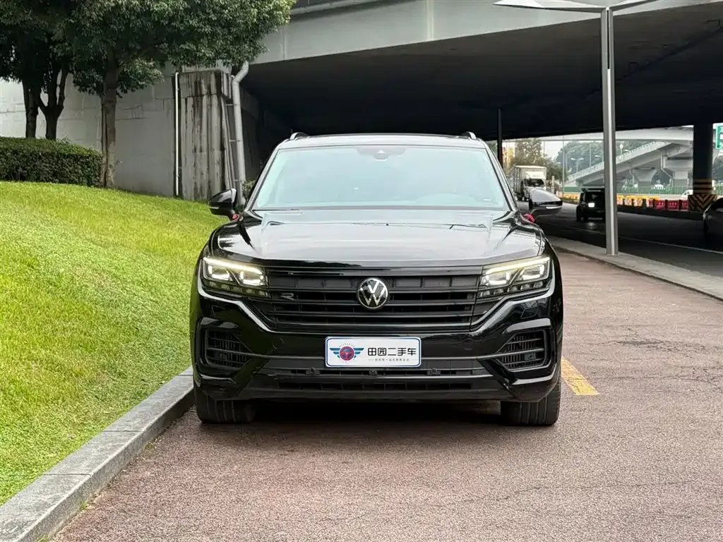 Volkswagen Touareg 2023 из CN, фото 2