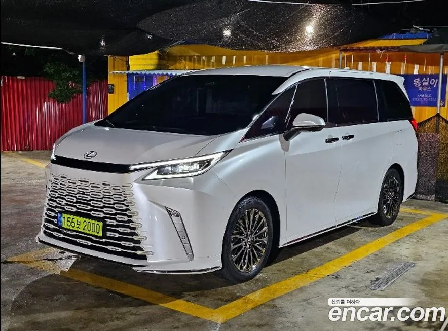 Lexus LM 2025 из KR, фото 1