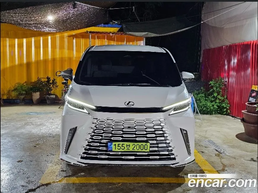 Lexus LM 2025 из KR, фото 3