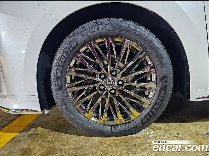Lexus LM 2025 из KR, фото 5