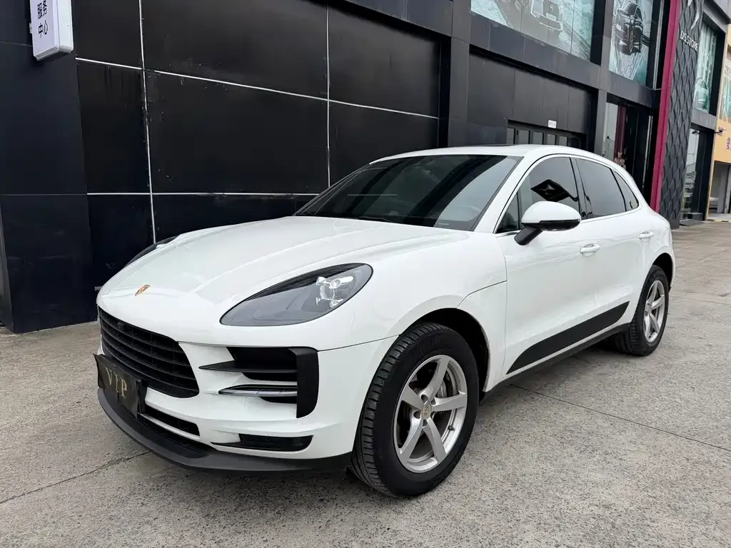 Porsche Macan — фото 1