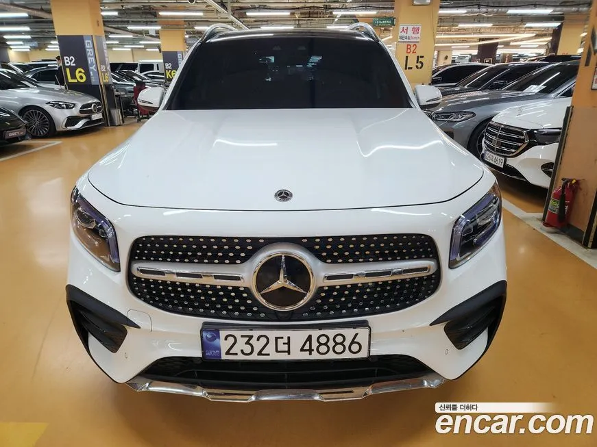 Mercedes-Benz GLB-Class — фото 1