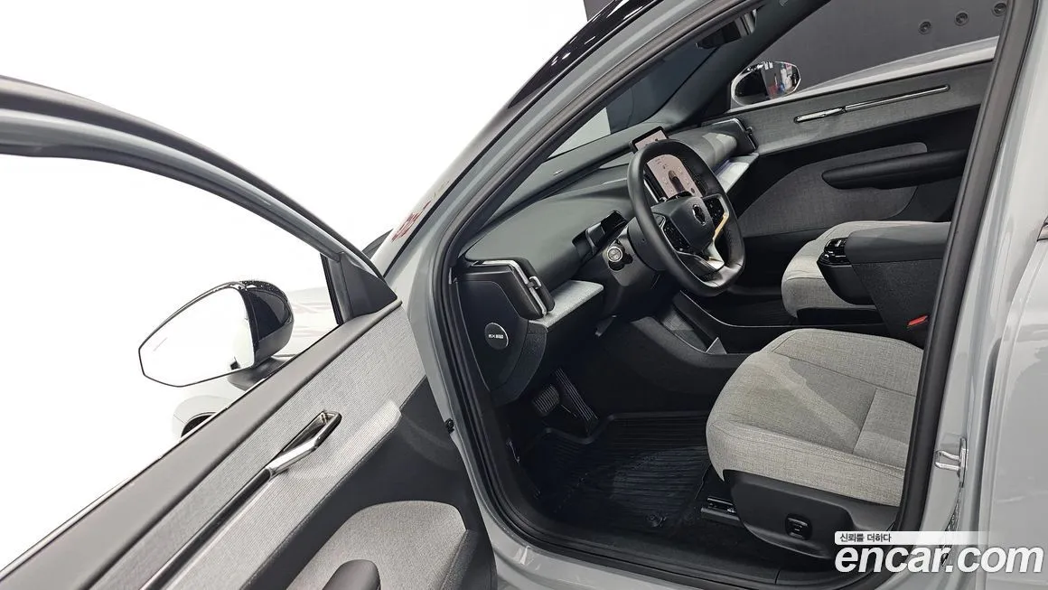 Volvo EX30 2025 из KR, фото 10