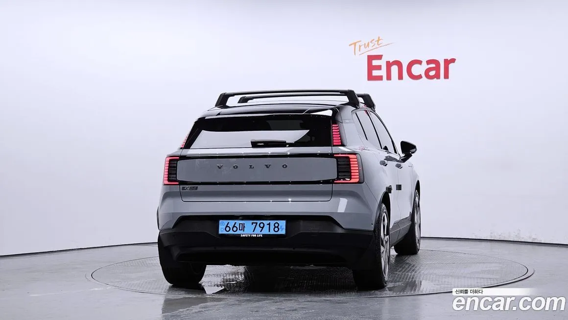 Volvo EX30 2025 из KR, фото 4