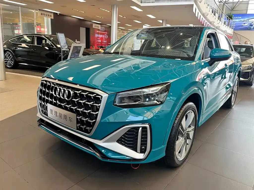Audi Q2L 2025 из CN, фото 1