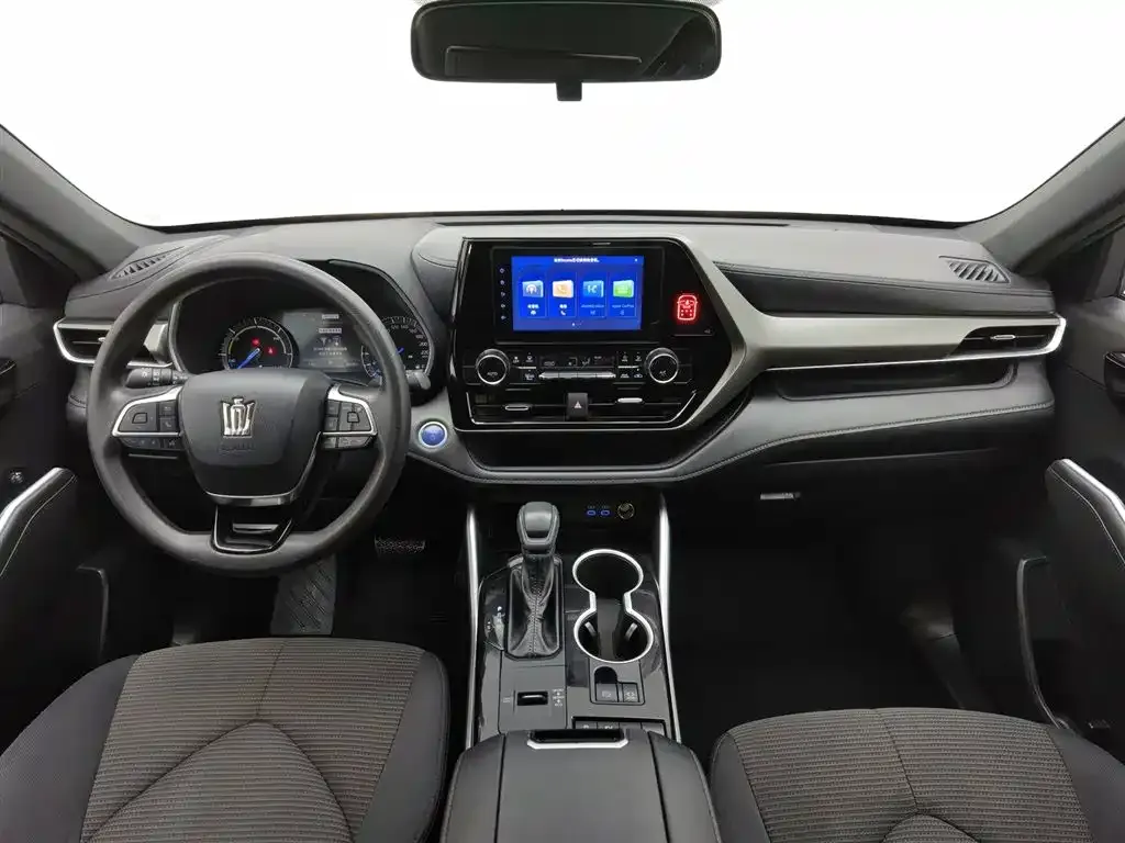 Toyota Crown Kluger 2022 из CN, фото 5