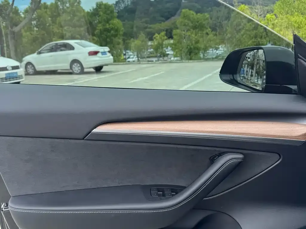 Tesla Model 3 2023 из CN, фото 8