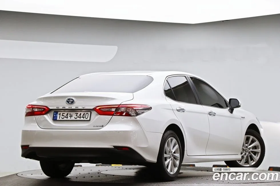 Toyota Camry 2023 из KR, фото 4