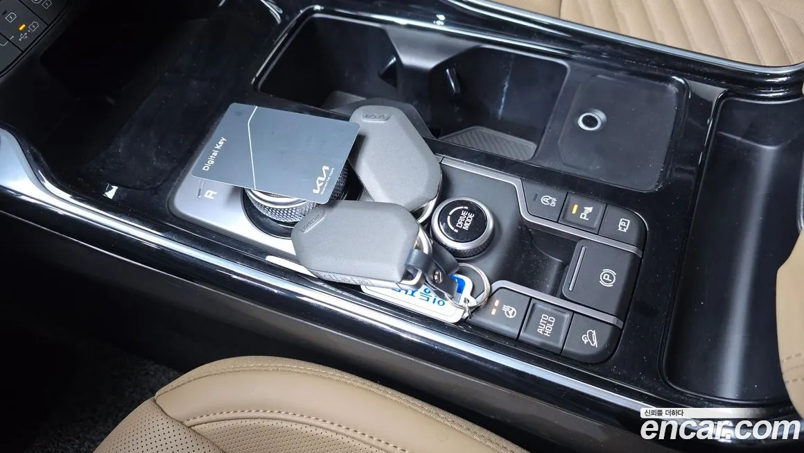 Kia Sorento — фото 9