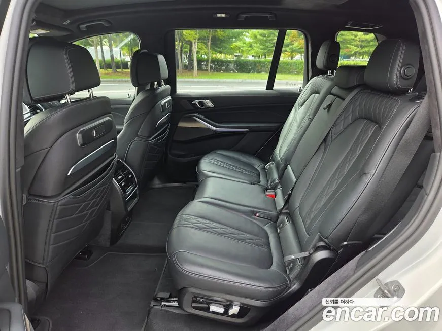 BMW X7 2025 из KR, фото 8