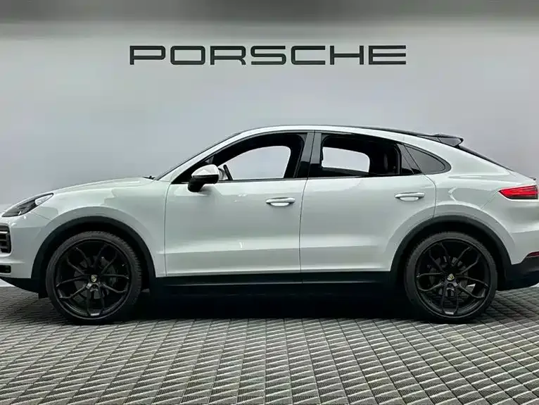 Porsche Cayenne — фото 4