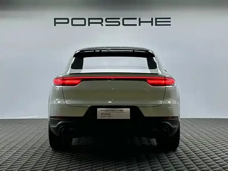 Porsche Cayenne — фото 5