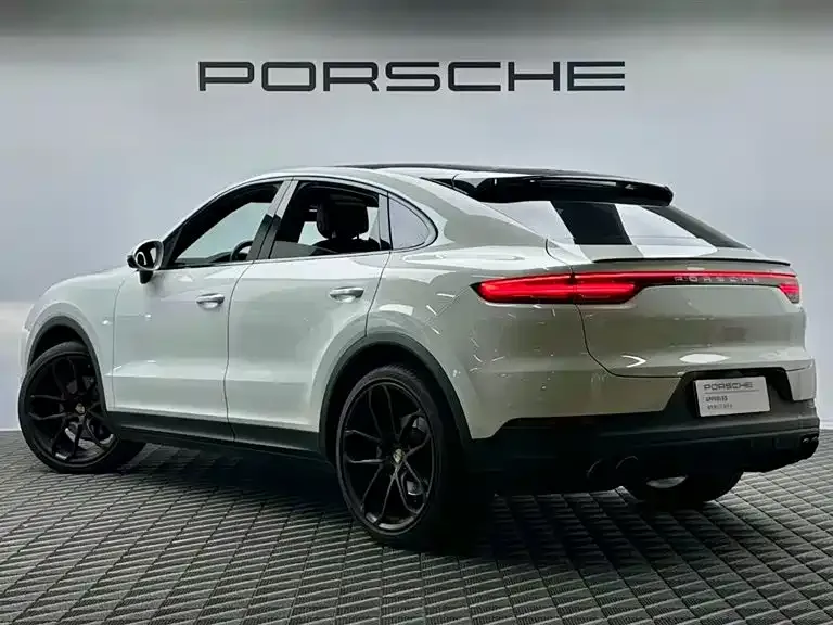 Porsche Cayenne — фото 6