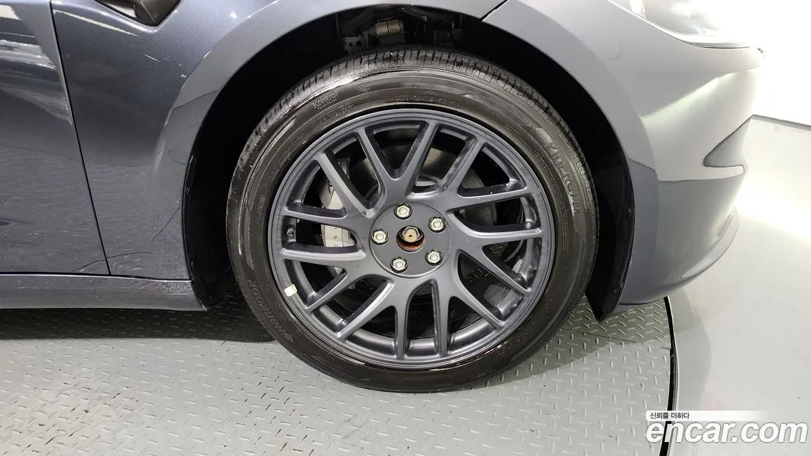 Tesla Model 3 2024 из KR, фото 5