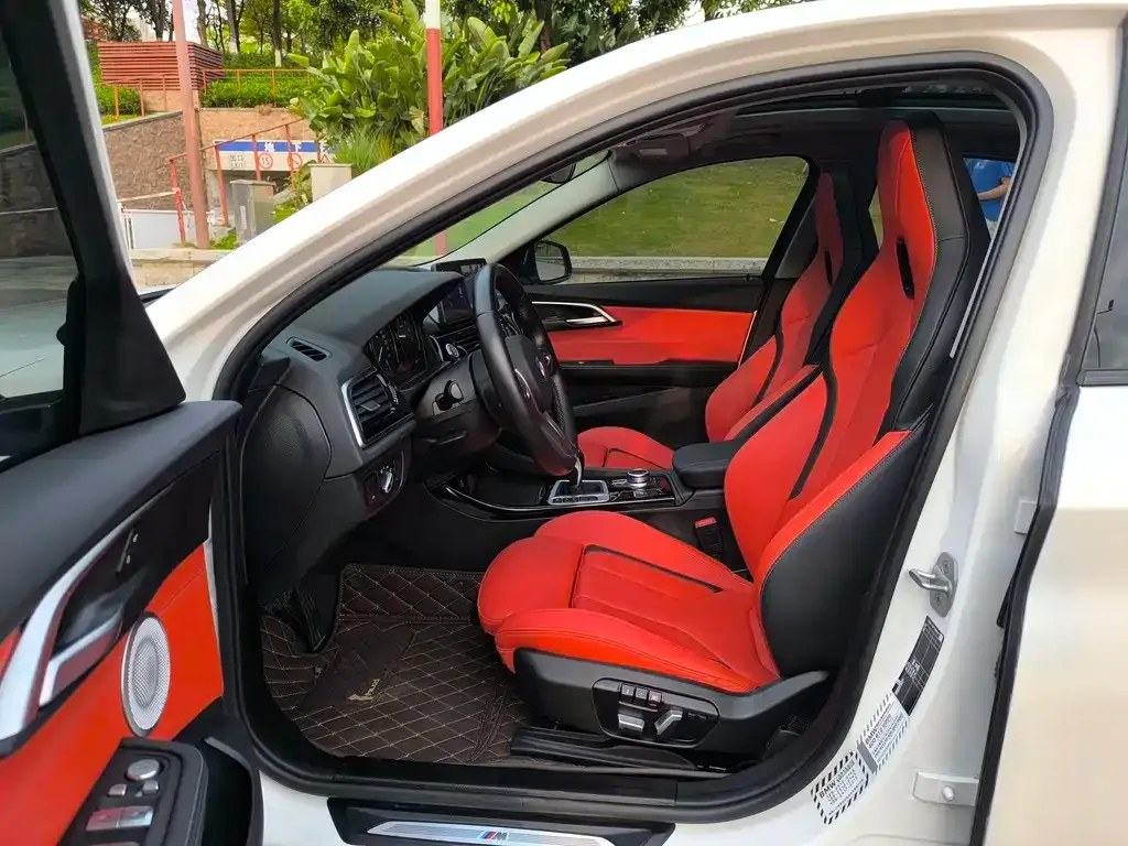 BMW 1 Series 2021 из CN, фото 10