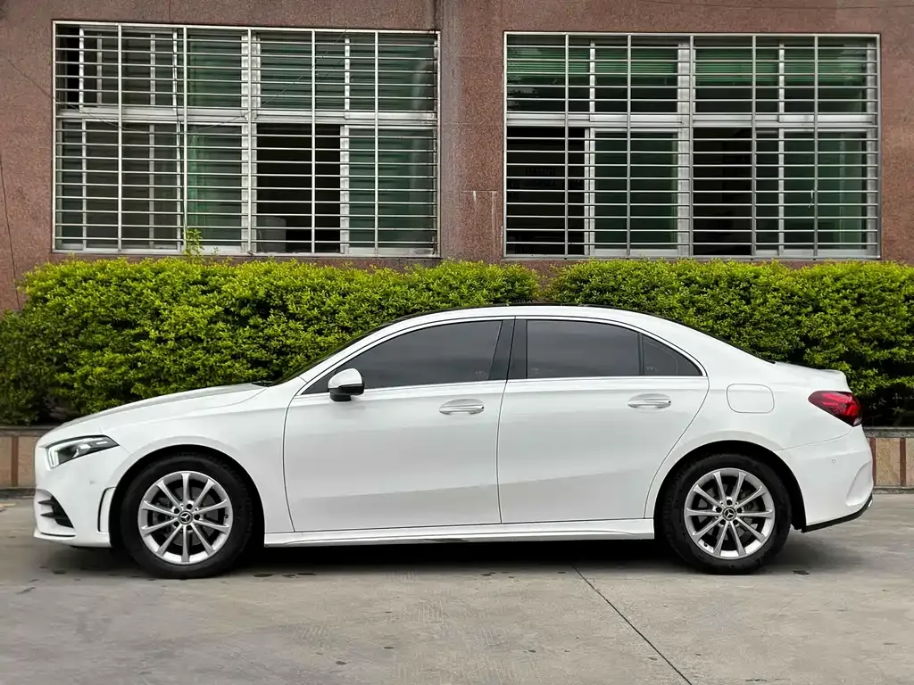Mercedes-Benz A-Class 2021 из CN, фото 3