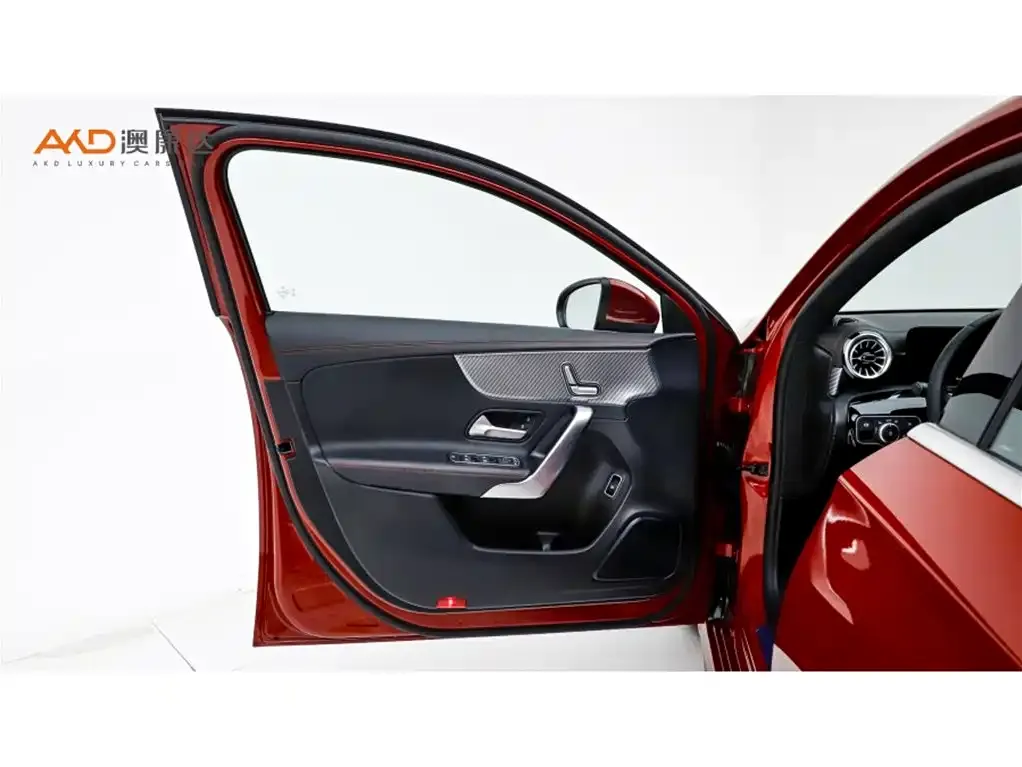 Mercedes-Benz A-Class 2023 из CN, фото 10