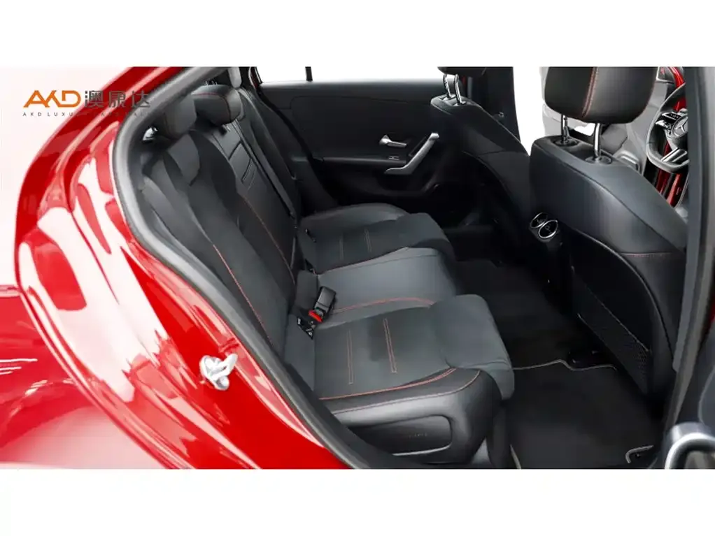 Mercedes-Benz A-Class 2023 из CN, фото 8