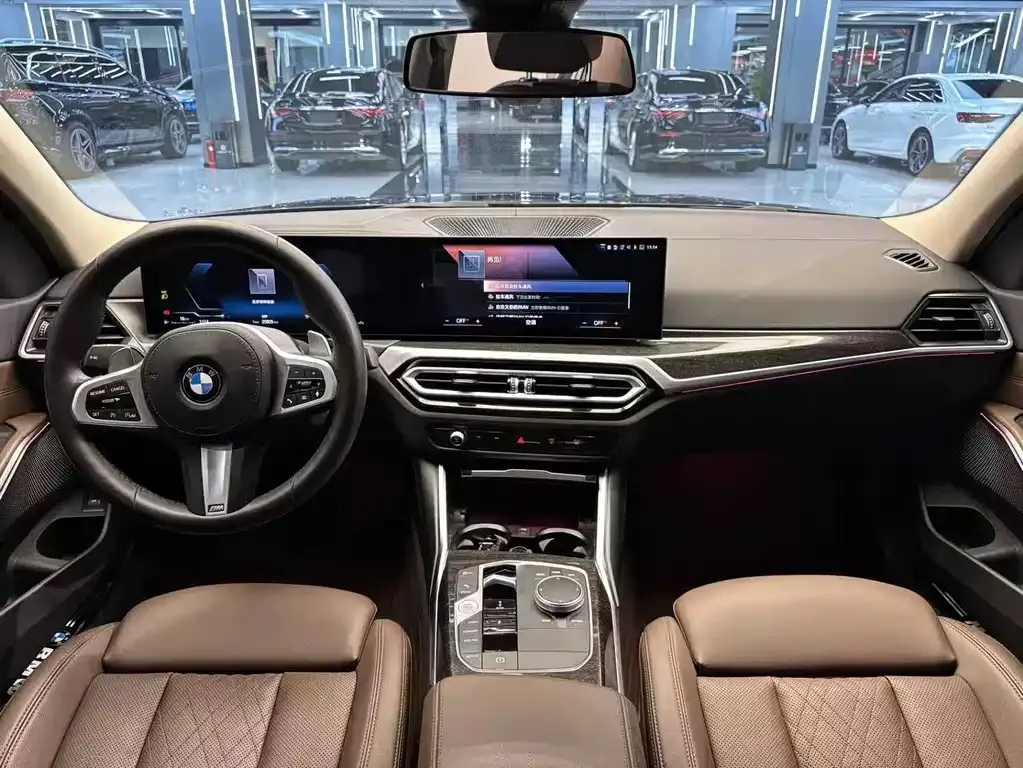 BMW 3 Series 2023 из CN, фото 5