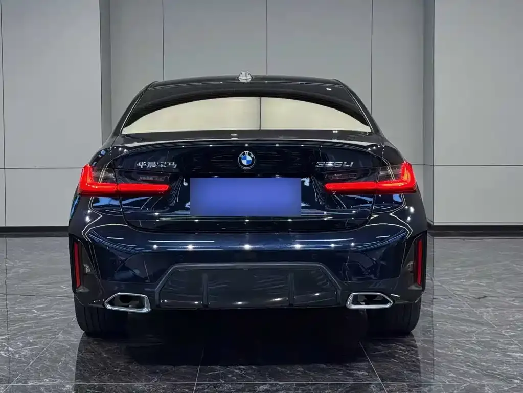 BMW 3 Series 2023 из CN, фото 8