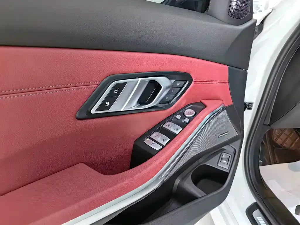 BMW 3 Series 2025 из CN, фото 7