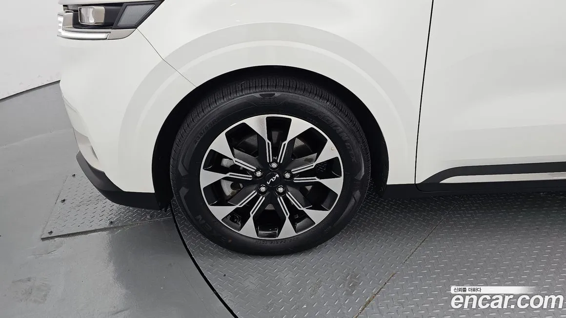 Kia Carnival 2023 из KR, фото 5