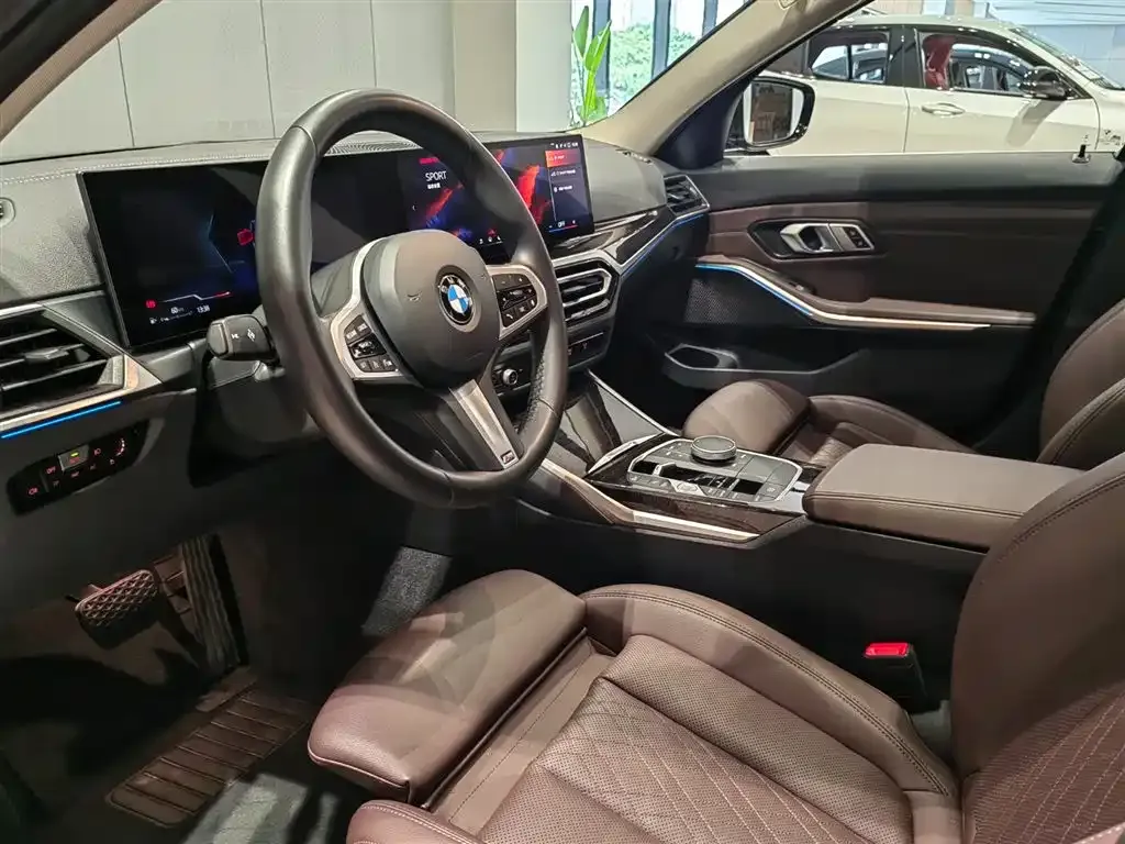 BMW 3 Series 2024 из CN, фото 7