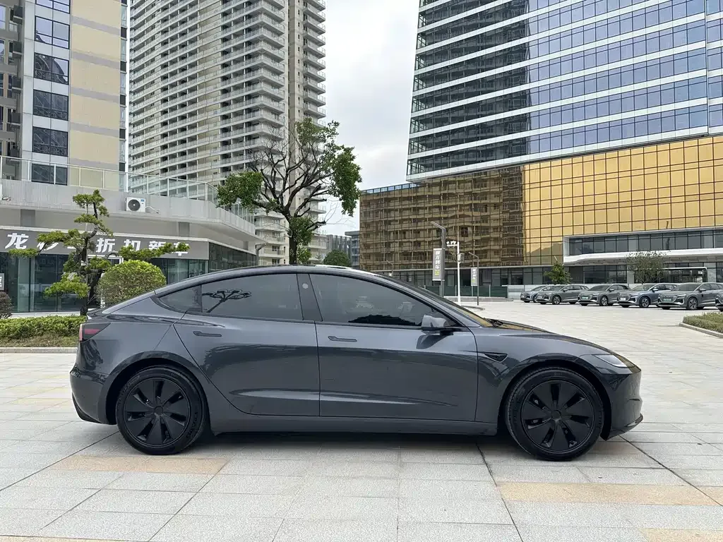 Tesla Model 3 2025 из CN, фото 6