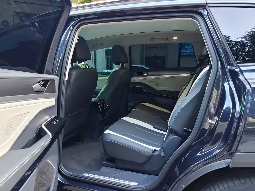 Volkswagen ID.6 Crozz 2022 из CN, фото 9