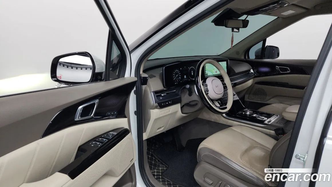 Kia Carnival — фото 10