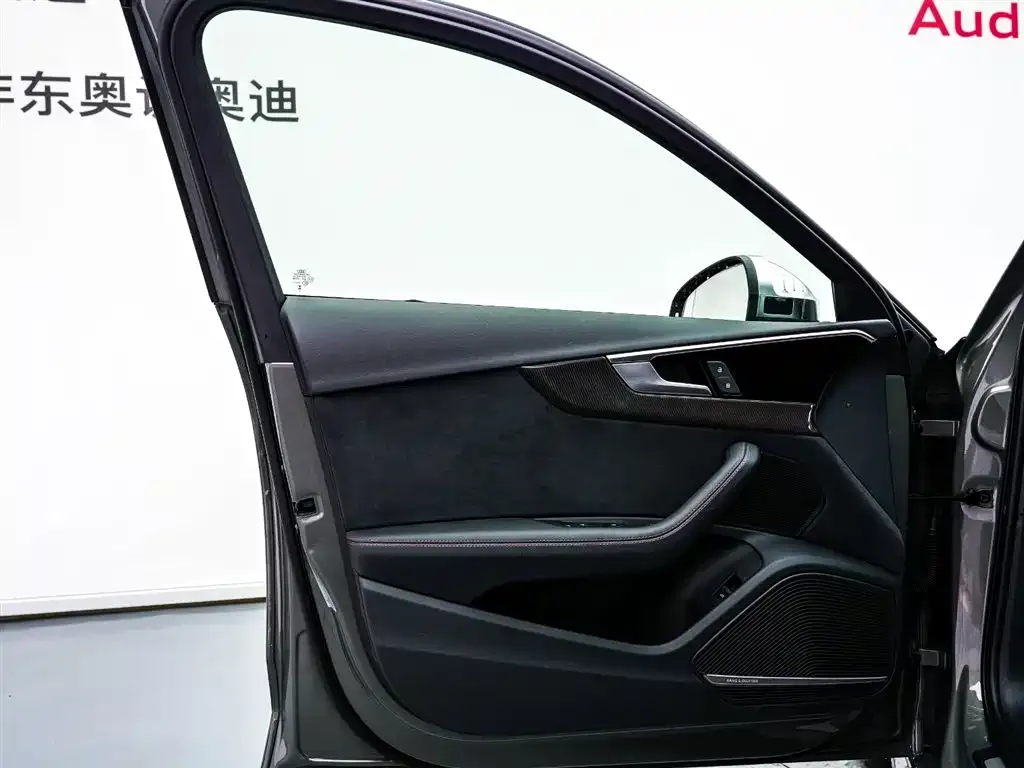 Audi S4 2024 из CN, фото 10