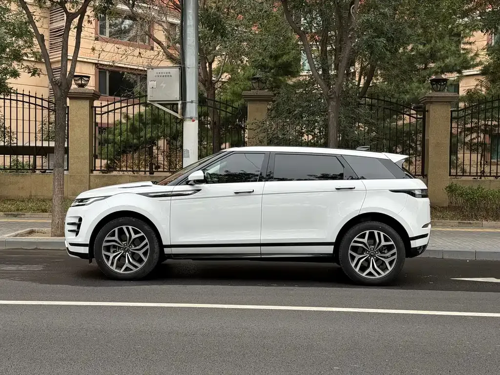 Land Rover Evoque 2023 из CN, фото 5