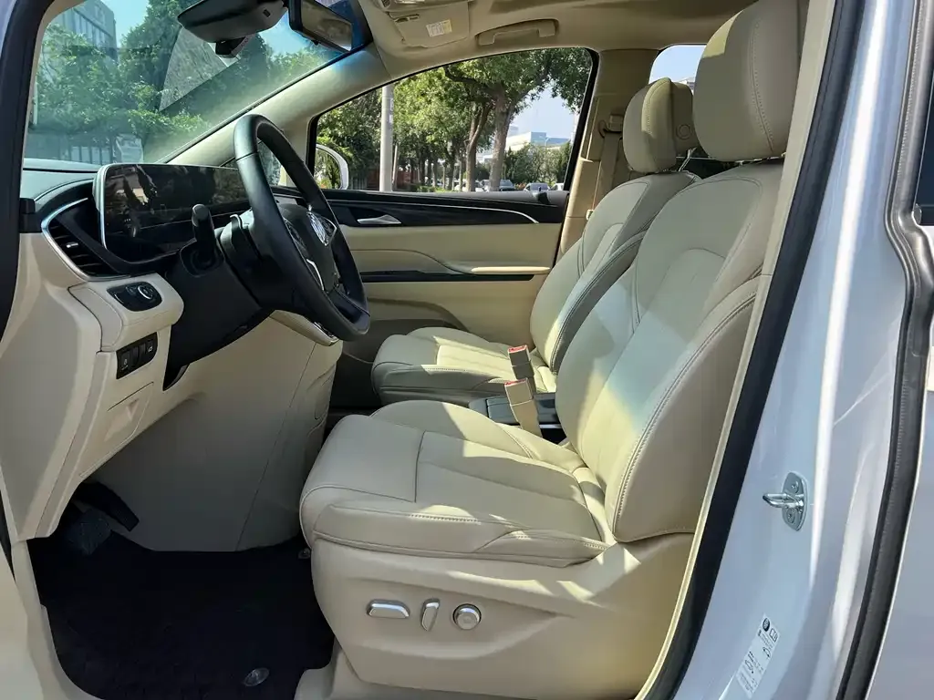 Buick GL8 2024 из CN, фото 6