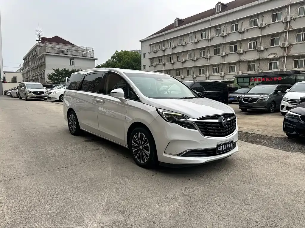 Buick GL8 2022 из CN, фото 3