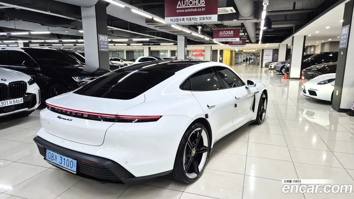 Porsche Taycan 2023 из KR, фото 5